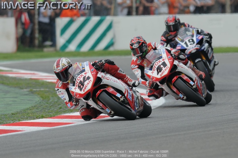 2009-05-10 Monza 3356 Superbike - Race 1 - Michel Fabrizio - Ducati 1098R.jpg